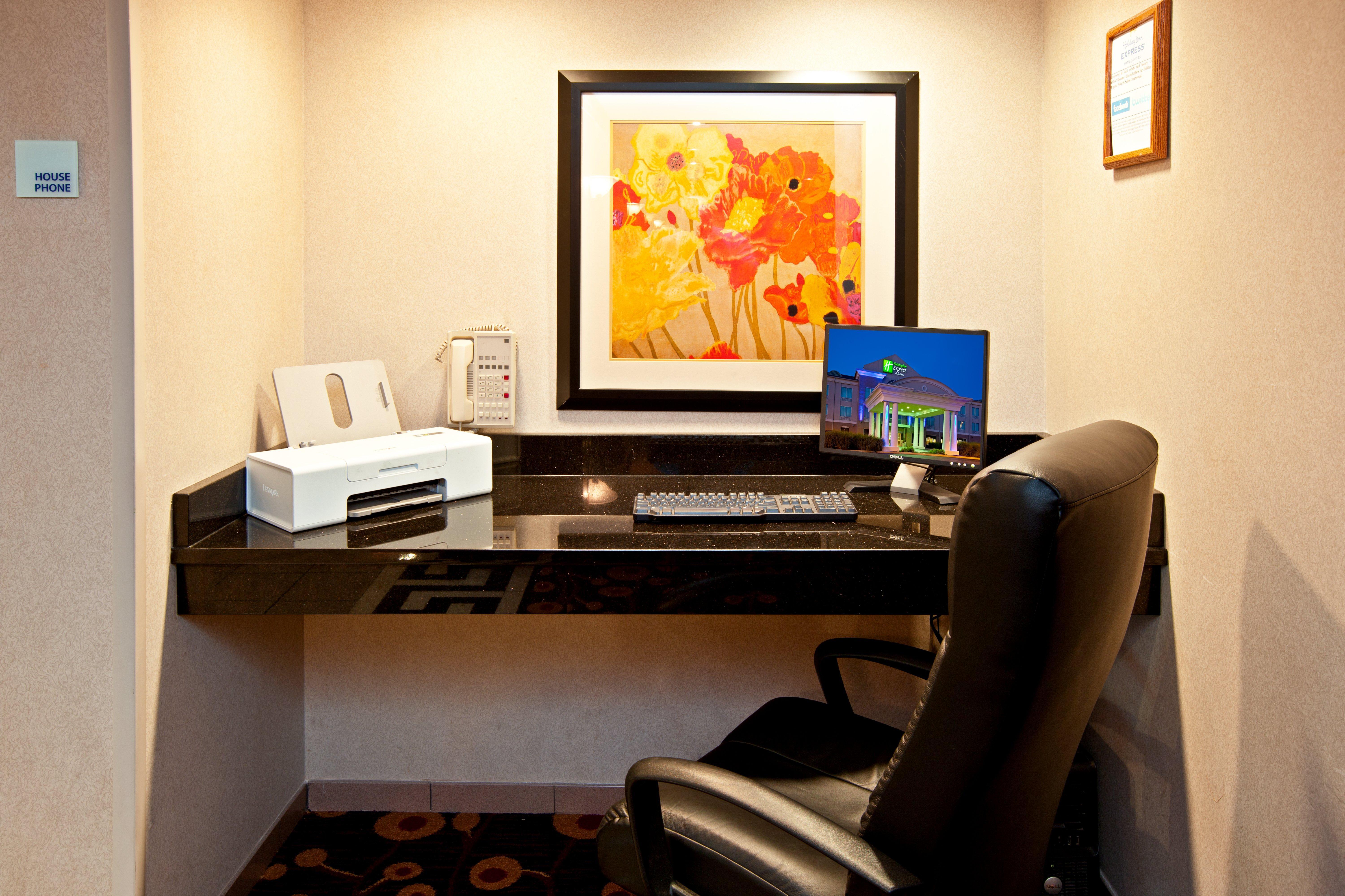 Holiday Inn Express Hotel & Suites Greenwood Værelse billede