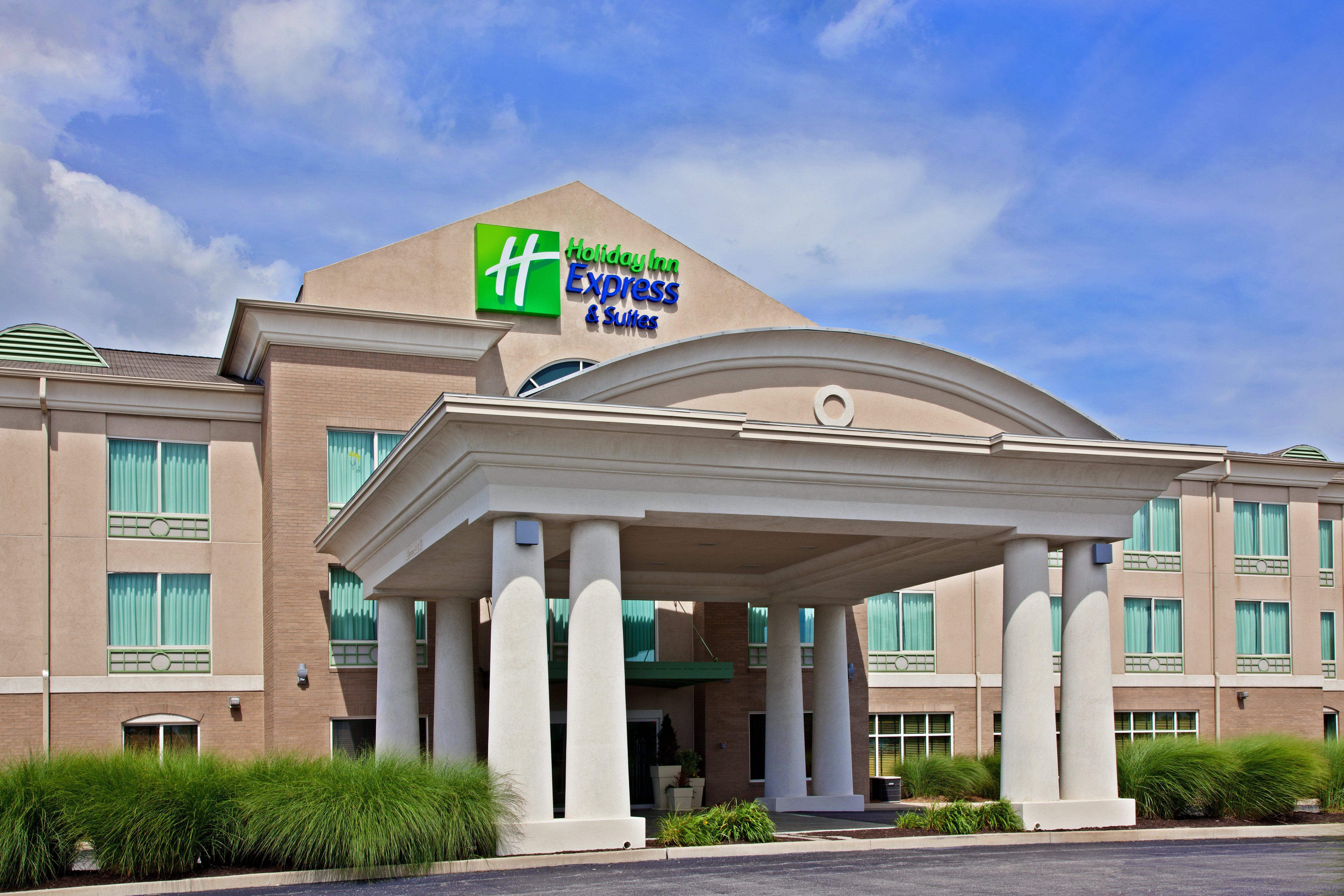 Holiday Inn Express Hotel & Suites Greenwood Eksteriør billede