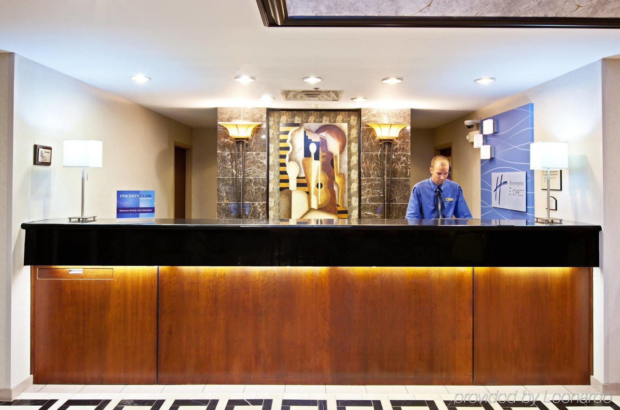 Holiday Inn Express Hotel & Suites Greenwood Interiør billede